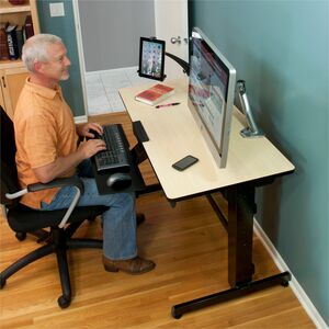 Ergotron WorkFit-D 升降桌 - 桦木, 三聚氰胺层压板 顶端 - 丁字形 底座 - 可调节高度 x 1209.04 毫米 桌面宽度 x 596.90 毫米 桌面深度 x 20.32 毫米 桌面厚度 - 1285.24 毫米 高
