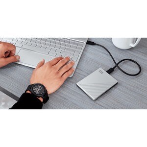 WD My Passport Ultra Tragbar Festplatte - Extern - 5 TB - Silber - Desktop-PC Unterstütztes Gerät - USB 3.0 - 256-bit Vers