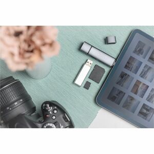 Digitus USB-Hub/Flash-Kartenleser - USB 2.0 Typ A, USB 2.0 Typ C - 60 MB/s, 640 MB/s - Smartphone, Tablet, Notebook, Flash