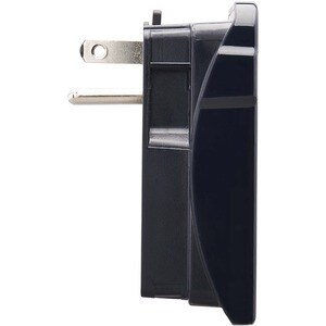 Tripp Lite by Eaton Safe-IT SK2UTRAVAM 4-Outlets Power Plug - 2 x NEMA 5-15R, 2 x USB Receptacle - 120 V AC / 10 A, 230 V 