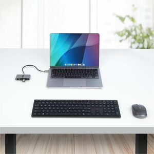 StarTech.com USB/Ethernet Combo Hub - USB 3.2 (Gen 1) Type C - Portable - 3 USB Port(s) - 1 Network (RJ-45) Port(s) - UASP