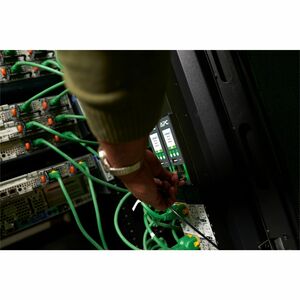 PDU APC by Schneider Electric APDU10150ME - Metered - 20 x IEC 60320 C13/C15/C19/C21, 20 x IEC 60320 C13/C15 - 32 A Rete (