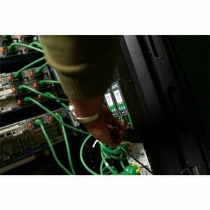 APC by Schneider Electric APDU10150ME PDU - Medido - 20 x IEC 60320 C13/C15/C19/C21, 20 x IEC 60320 C13/C15 - 32 A Rede (R