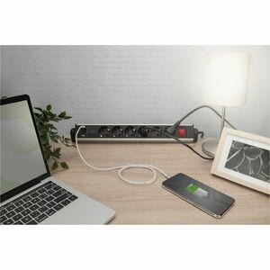 Digitus Steckdosenleiste - Winkelsteckverbinder - 6 x Wechselstrom, 3 x USB - 1,50 m Kabel - 16 A Stromstärke - 120 V AC, 