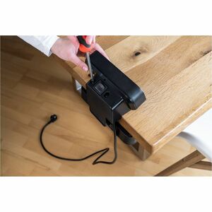 Brennenstuhl Steckdosenleiste - Winkelsteckverbinder - 2 x Wechselstrom - 2 m Kabel - 230 V AC Voltage - 3,68 kW - Desktop