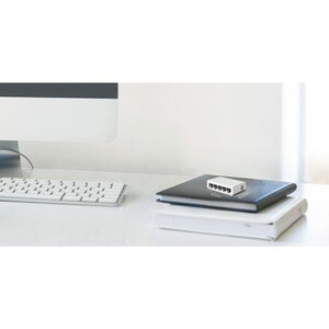 Switch Ethernet TP-Link LiteWave LS1005 5 Porte - 2 Layer supportato - 1,65 W Consumo energetico - Coppia incrociata - Des