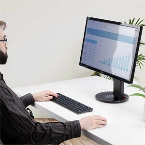 StarTech.com Plastic Standard Screen Filter - Transparent - 1 - TAA Compliant - For 61 cm (24") Widescreen LCD Monitor - 1
