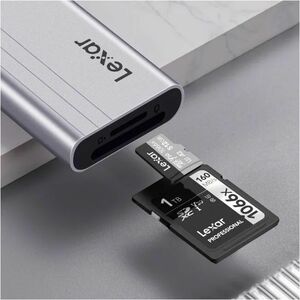 Lexar H31 USB Type C Docking Station for Monitor, Notebook, Smartphone, Workstation - Charging Capability - Memory Card Re