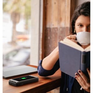 Lenovo Go Stromspeicher - Schwarz - für USB Typ C Gerät, Handy - Lithium-Ion-Polymer (Li-Ion-Polymer) - 10000 mAh - 3 A - 