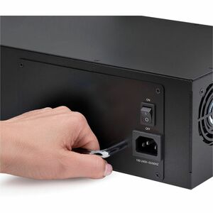 StarTech.com Redundantes Netzteil für MCM15 MEDIA CHASSIS, 130W AC, 100-240V Eingang, werkzeuglos, hot-swap-fähig, TAA-kon