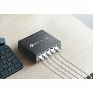 Omada ES205GP 5 Ports Manageable Ethernet Switch - Gigabit Ethernet - 10/100/1000Base-T - 2 Layer Supported - 65 W PoE Bud