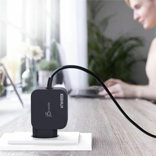 j5create JUP1565DCE3A-EN 67 W AC Adapter - 1 Pack - Universal Adapter - For MacBook, iPad Pro, MacBook Pro, iPad Air, iPad