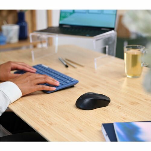 Trust Mydo Maus - Funkfrequenz - USB 2.0 Typ A - Optisch - 4 Taste(n) - Schwarz - Kabellos - 2,40 GHz - 1800 dpi Auflösung