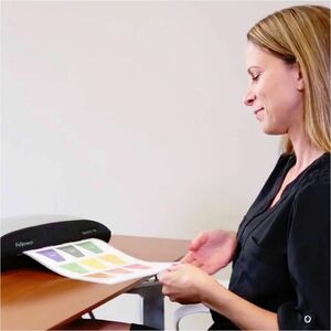 Fellowes Spectra™ 95 Thermal Laminator for Home or Home Office Use with 10 Pouch Starter Kit - Pouch - 9.50" Lamination Wi