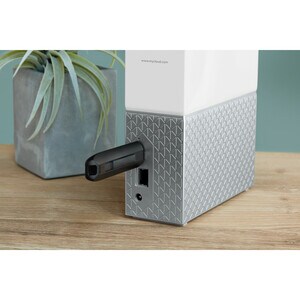 Sistema di archiviazione NAS WD My Cloud Home WDBVXC0080HWT-EESN - 1 x Vani totali - 8 TB HDD Desktop - 1 x HDD installato