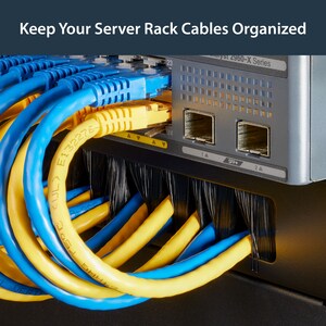 StarTech.com 1U High-density Brush Strip Cable Management Panel, Sturdy Steel Horizontal Data Centre Cable Organizer - Org