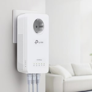 TP-Link TL-WPA8630P Powerline Network Adapter - 3 x Network (RJ-45) - 1300 Mbit/s Powerline - 304.80 m Distance Supported 