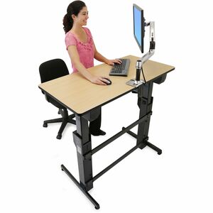 Ergotron WorkFit-D 升降桌 - 桦木, 三聚氰胺层压板 顶端 - 丁字形 底座 - 可调节高度 x 1209.04 毫米 桌面宽度 x 596.90 毫米 桌面深度 x 20.32 毫米 桌面厚度 - 1285.24 毫米 高