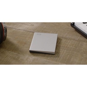 WD My Passport Ultra Tragbar Festplatte - Extern - 5 TB - Silber - Desktop-PC Unterstütztes Gerät - USB 3.0 - 256-bit Vers