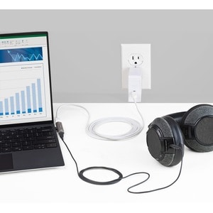 StarTech.com USB C Audio & Charge Adapter, USB-C Audio Adapter, USB C Audio Headset Port and USB Type-C PD Charger, For US