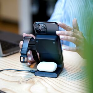 STM Goods ChargeTree Go - black - For AirPod, iPhone - 9 V, 12 V Input - Input connectors: USB - Portable, Compact