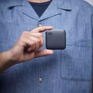 WD Elements WDBAYN0010BBK-WESN 1 TB Portable Solid State Drive - External - USB 3.0 - 400 MB/s Maximum Read Transfer Rate