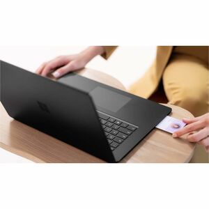 Microsoft Surface Laptop 6 38.1 cm (15") Touchscreen Notebook - Intel Core Ultra 5 135H - 16 GB - 512 GB SSD - Spanish Key