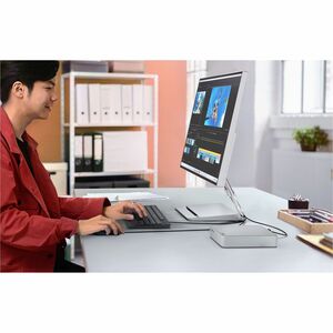 Lenovo IdeaCentre Mini 01IRH8. Processor frequency: 4.9 GHz, Processor family: Intel® Core™ i7, Processor model: i7-13620H