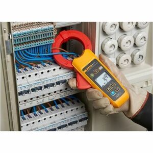 Fluke 368 FC Leakage Current Clamp Meter - 60 A AC - Backlight, Auto Power Off