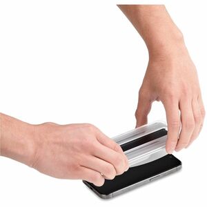 StarTech.com Tempered Glass Privacy Screen Filter for Apple iPhone 15 - Black - 1 - For 15.5 cm (6.1") OLED iPhone 15 - Bl