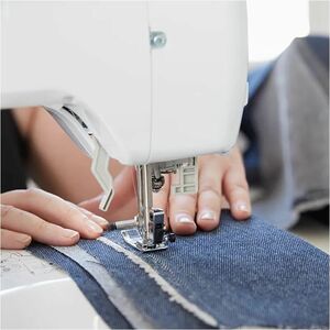 Brother TY600C Sewing Machine - 50 Built-In Stitches - Automatic Threading - Sewing, Home