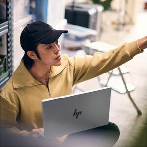 HP Pavilion Plus Laptop 14, Windows 11 Home, 14", Intel Core Ultra 7, 32GB RAM, 512GB SSD, 3K, Natural silver