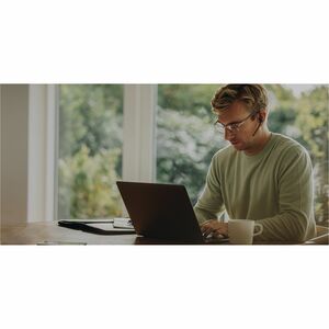 BH71 PRO Headset + Workstation with 3in colour touch screen speakerphone 3x USB 3.0 Ports USB-C port Micro USB wireless ch
