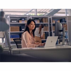 EliteBook 6 G1i U5-225U 16GB 512GB 13 Inch WUXGA SureView Screen IR-Webcam Wifi-7 BT-5.4 3-cell KBD CP-BL Pvcy Windows 11 