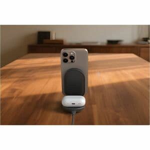 Belkin UltraCharge Induction Charger - Black - For iPhone - Input connectors: USB - Foldable