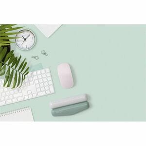 Kensington Duo Gel Wrist Rest - 0.76"" (19.30 mm) Height x 6.69"" (170 mm) Width x 3.09"" (78.50 mm) Depth - Green - Polyu