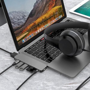 Hyper Model GN21D-GRAY USB Type C Docking Station - Memory Card Reader - SD - Space Gray - 4K - 3840 x 2160 - 2 x USB Type