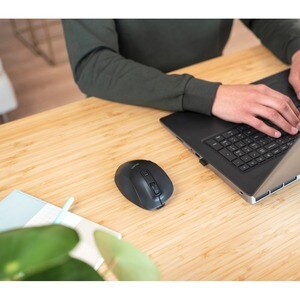 Trust Fyda Maus - Funkfrequenz - USB 2.0 - Optisch - 6 Taste(n) - Schwarz - Kabellos - 2,40 GHz - wiederaufladbar - 2400 d