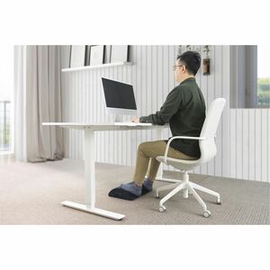 Kensington Premium Comfort Soft Footrest - Black - High Density Foam (HDF), Polyester - 1 Box