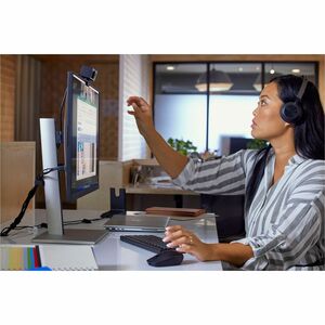 HP 625 网络摄像头 - 4 百万象素 - 60 fps - A 型 USB - 1920 x 1080 视频 - 自动对焦 - 92° 角度 - 麦克风 - Windows 11, Windows 10