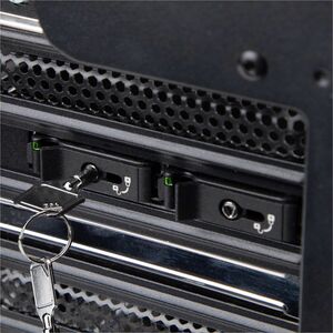 StarTech.com Vassoio per unità SSD M.2 NVMe per prodotti di espansione PCIe, supporto per disco aggiuntivo con Hotswap - I