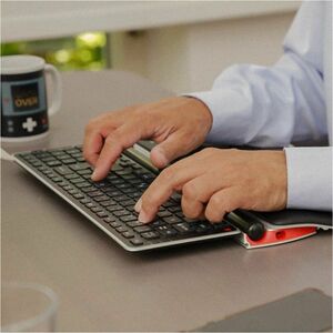 Contour Ultimate Workstation Red Keyboard & Mouse - Wireless Keyboard - English (US) - Wireless Roll Bar Mouse - Symmetric