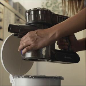 Aspirapolvere con bastone Ariete 2757 senza filo - Rosso - 1 L Capacità serbatoio acqua - Pennello, Ugello per fessure - T