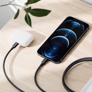Alogic Elements Pro 2 m Lightning/USB-C Datentransferkabel - 1 - Cable for iPhone, iPad, iPod - 480 Mbit/s - MFI - Schwarz