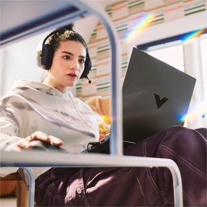Laptop para videojuegos - VICTUS 15-fb2000 15-fb2017la 39.6cm (15.6") - Full HD - AMD Ryzen 7 8845HS - 16GB - 1TB SSD - Pl