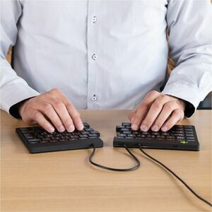 R-Go Split Break Tastatur - Kabel Konnektivität - USB-Typ C Schnittstelle - Deutsch - QWERTZ Layout - Schwarz - Schere Key