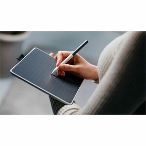 Wacom One Grafiktablett - Kabellos - Bluetooth/Wi-Fi - Stift - 1 x USB - Mac, Android, Chrom