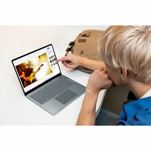 Microsoft Surface Laptop 33 cm (13") Touchscreen Copilot+ PC Notebook - 60 Hz - Qualcomm Snapdragon X Plus X1P-42-100 - 16