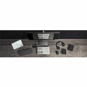 HP Laptop 17-cn3028TU