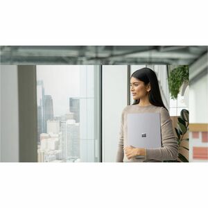 Surface Laptop 6 for Business 13.5" - Ultra 7 165H - 16GB RAM - 512GB SSD - Platinum - Windows 11 Pro